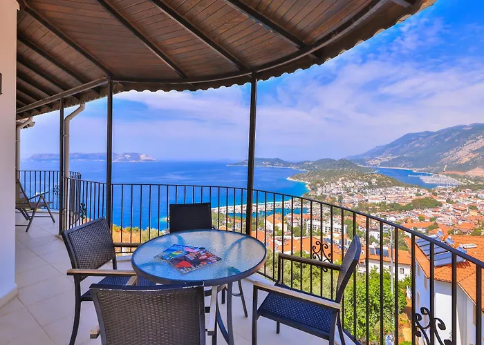 Penthouse The Grand, *